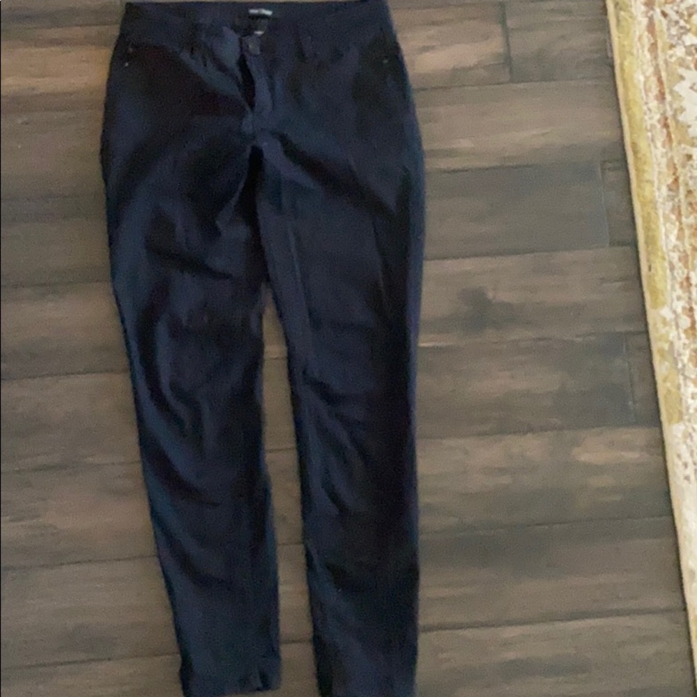 White House Black market skinny leg black jeans